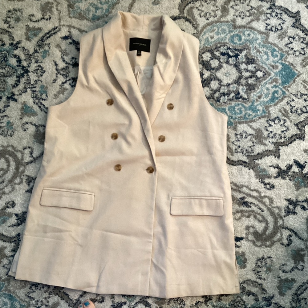 Banana Republic Light Tan Vest